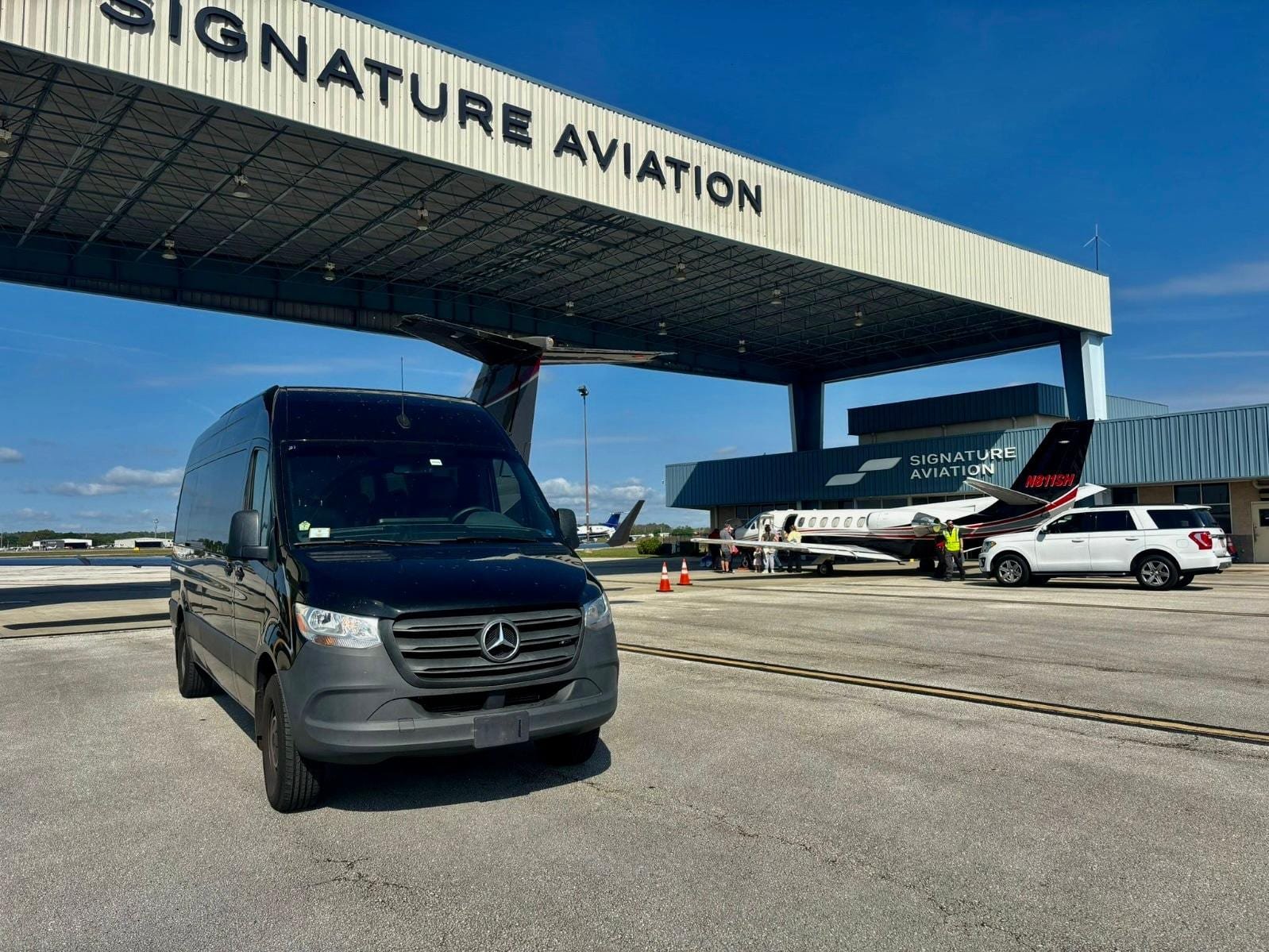 Sprinter Van charter bus rental β photo 2